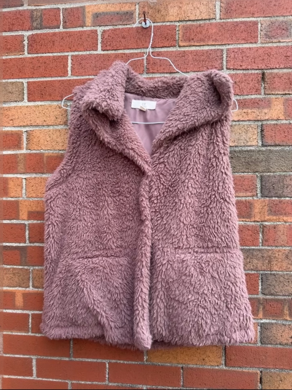 Thread & Supply Mauve Sherpa Faux Fur Vest Large
